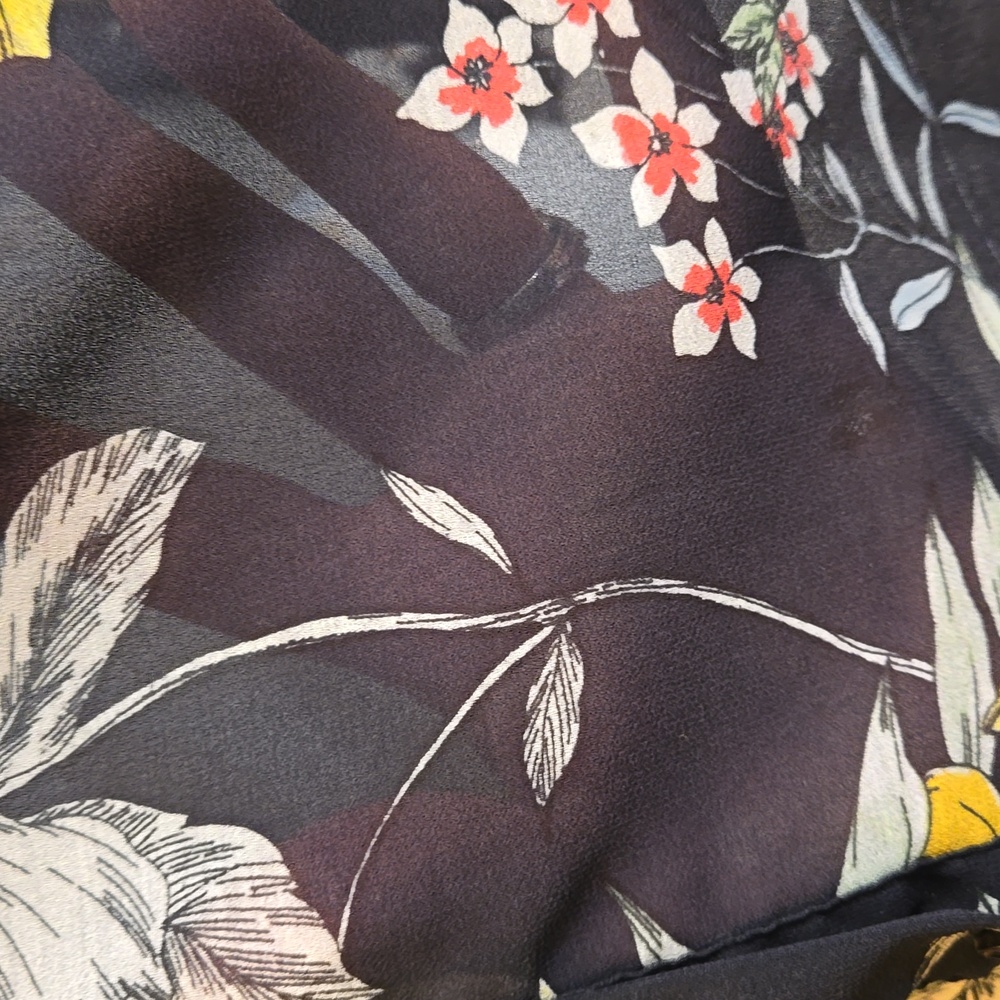 H & M Sheer Sleeveless Floral Top - Picture 3 of 5